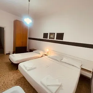 Stanza Privata Domus Affittacamere Rimini